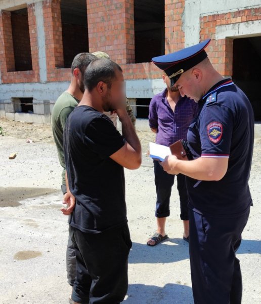 Полицейские Кабардино-Балкарии провели рейды по выявлению фактов нелегальной миграции